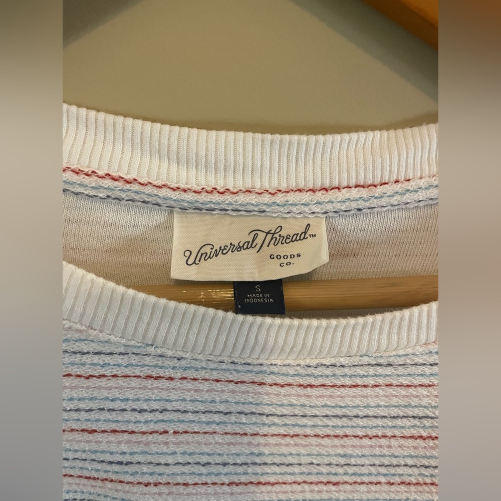 UNIVERSAL THREAD womens sweatshirt, sz S, red, white, blue, pink small stripe